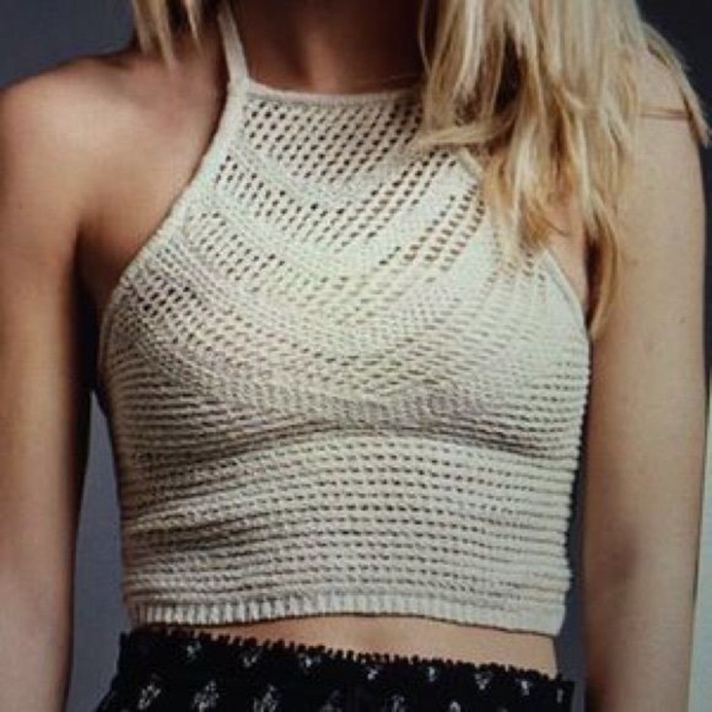 HOUSE OF HARLOW crochet halter crop top
